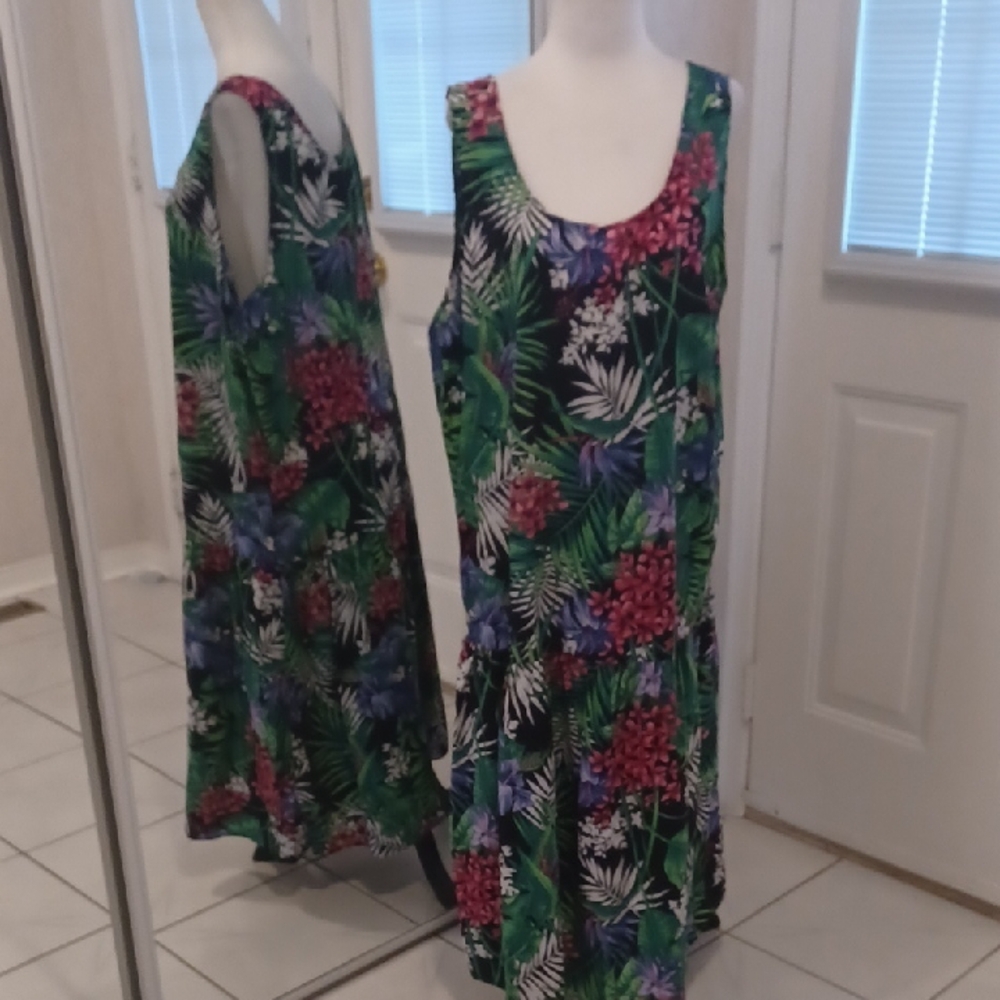 4/$80 Floral Sleeveless Dress - Fits Size US16 (1X)